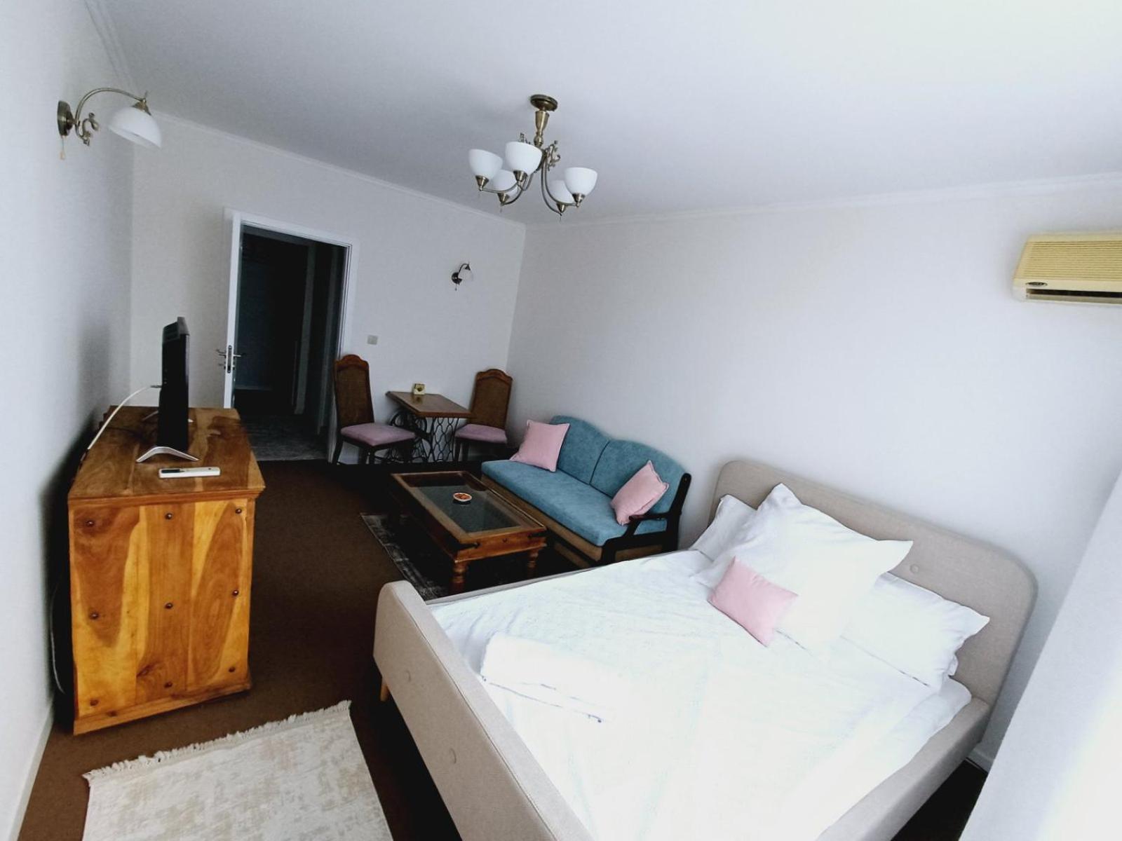 Wild Cherry Apartments Святые Константин и Елена Экстерьер фото